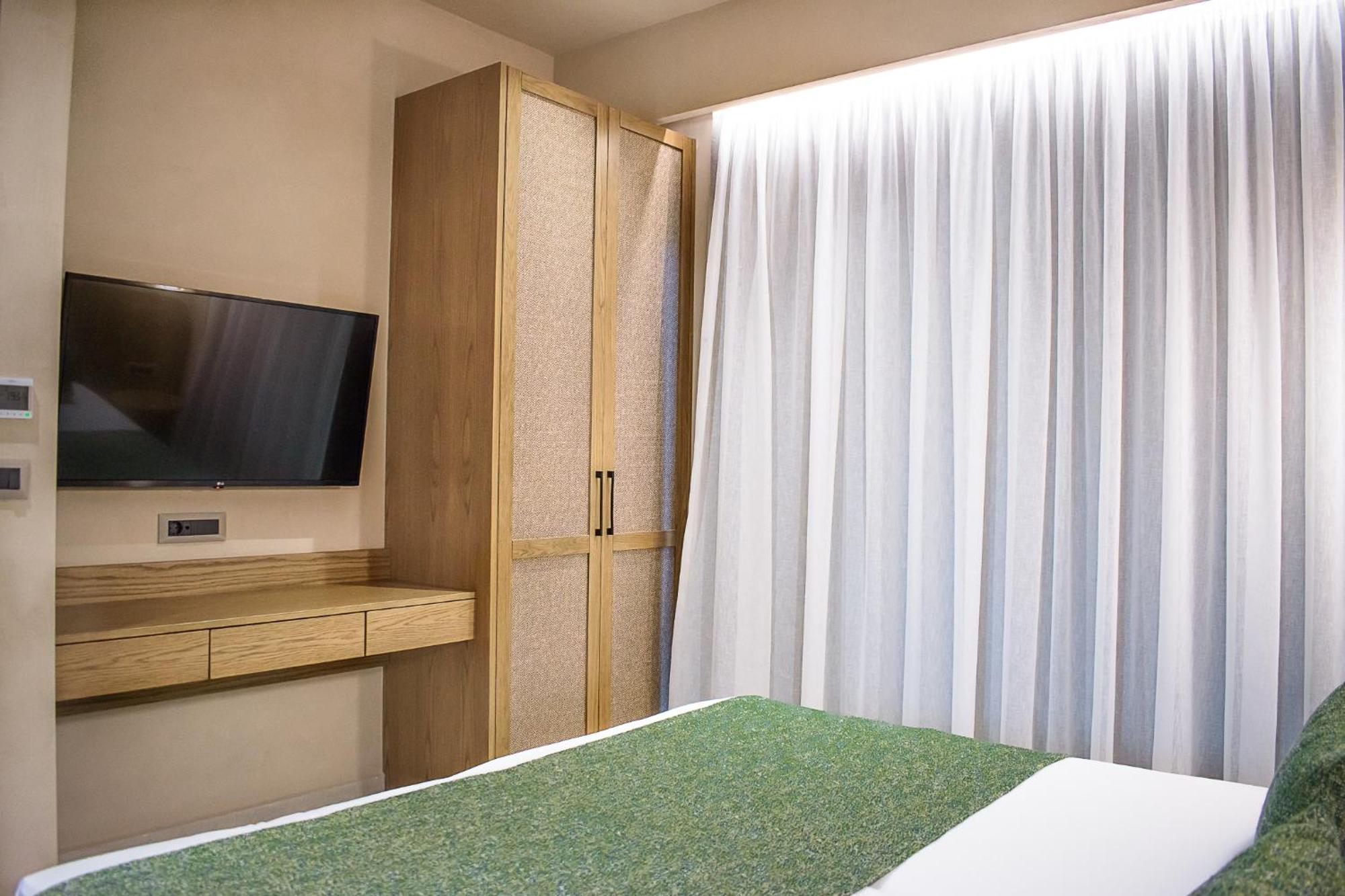 פלאסרנה Panorama Hotel מראה חיצוני תמונה