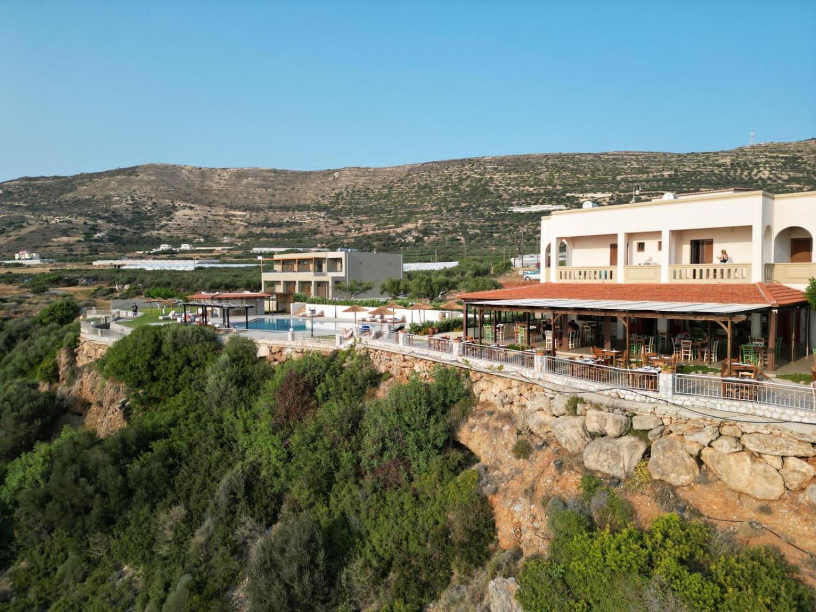 פלאסרנה Panorama Hotel מראה חיצוני תמונה